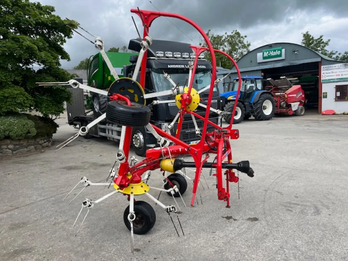 Pottinger 4 Rotor 540 Tedder - Image 3