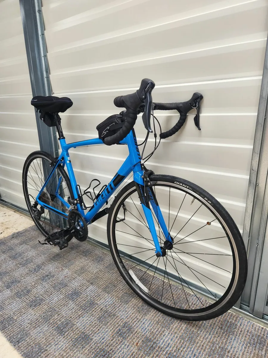 Giant Contend 1 Road Bike - Image 3