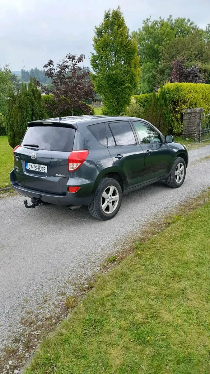 Toyota RAV4 - Image 3