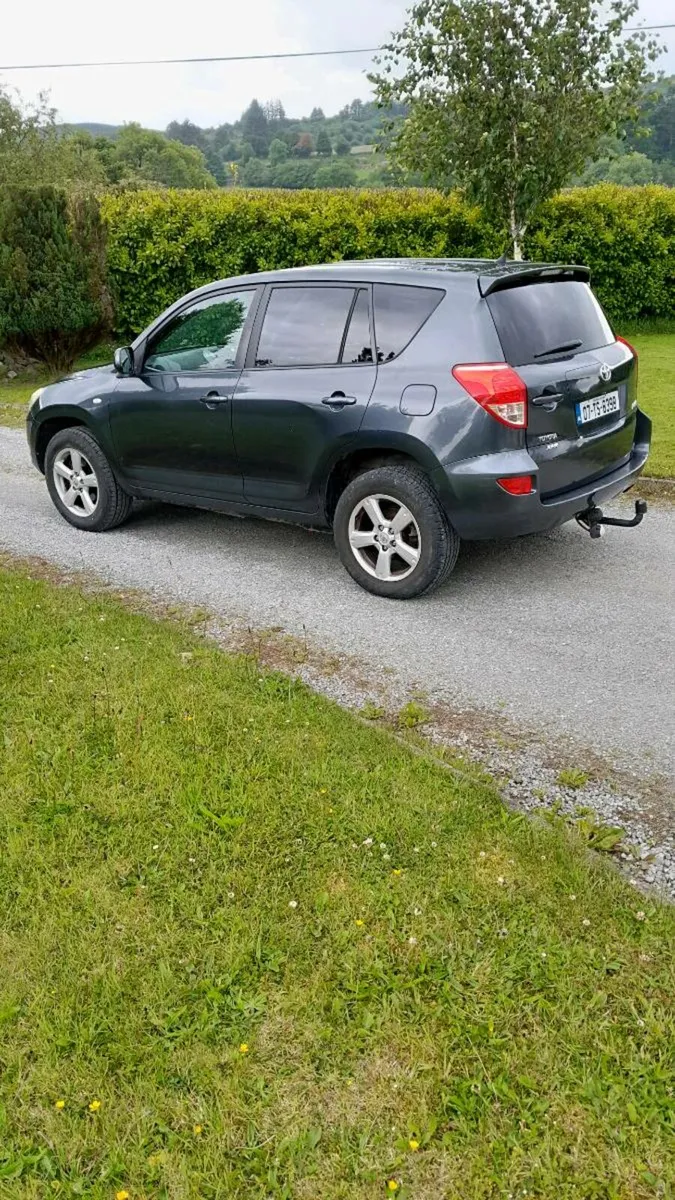 Toyota RAV4 - Image 4