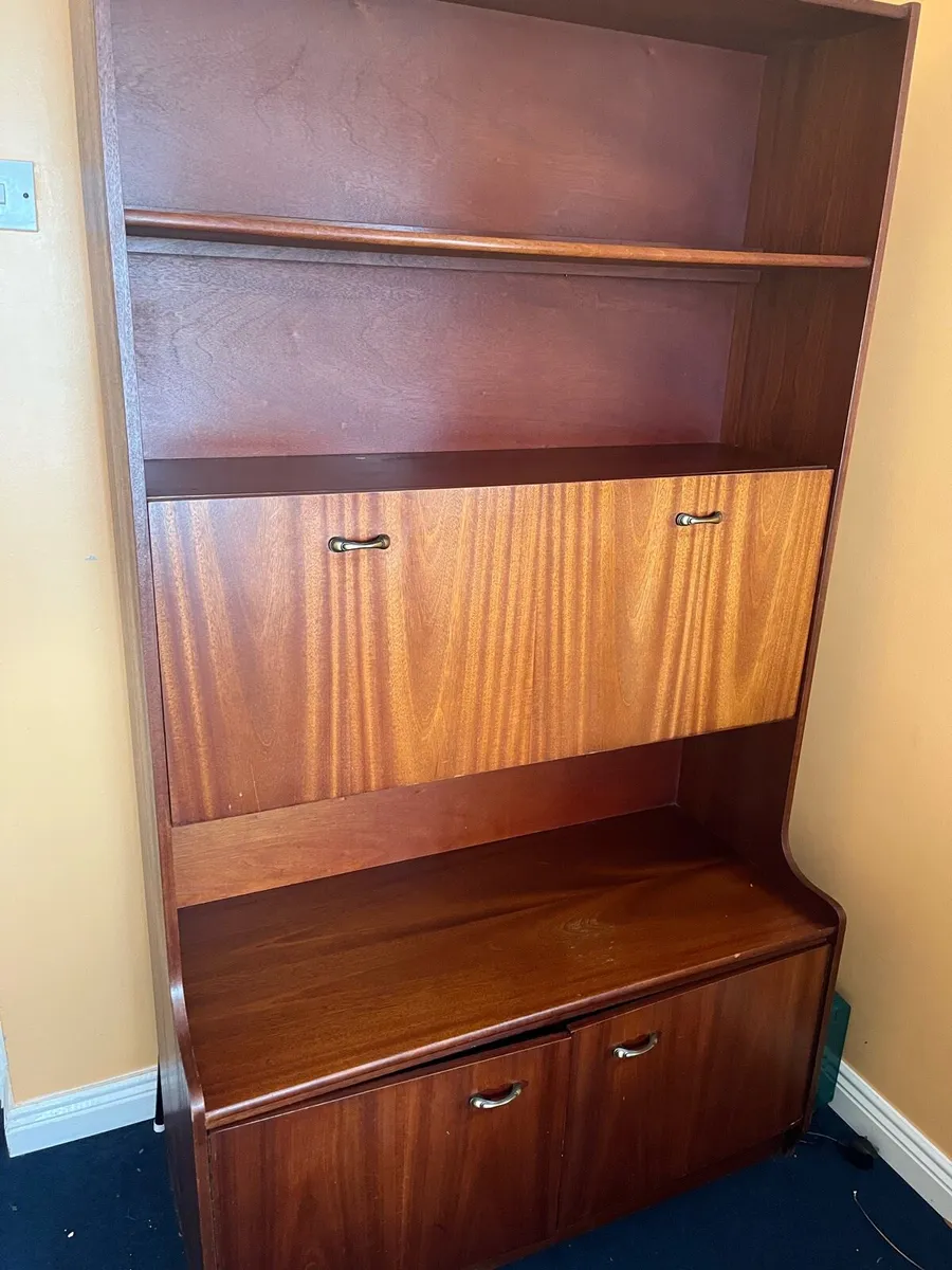 Display cabinet - Image 1