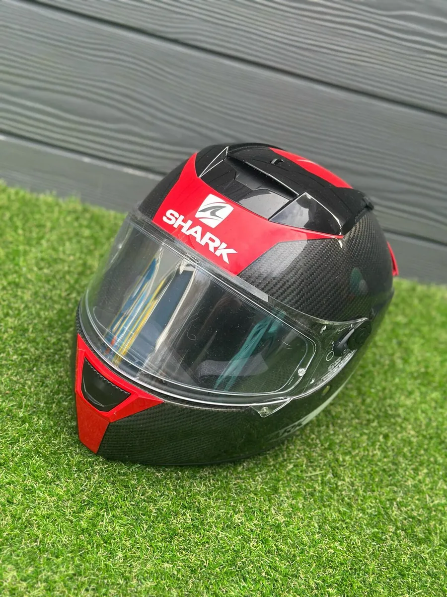 Helmet, Gloves and shoes - Image 1