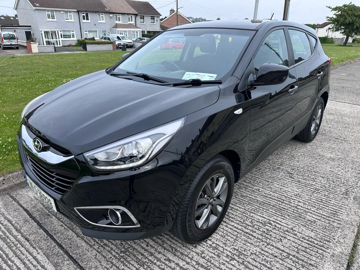 2014 Hyundai ix35 1.7 CRDI LOW MILES - Image 3