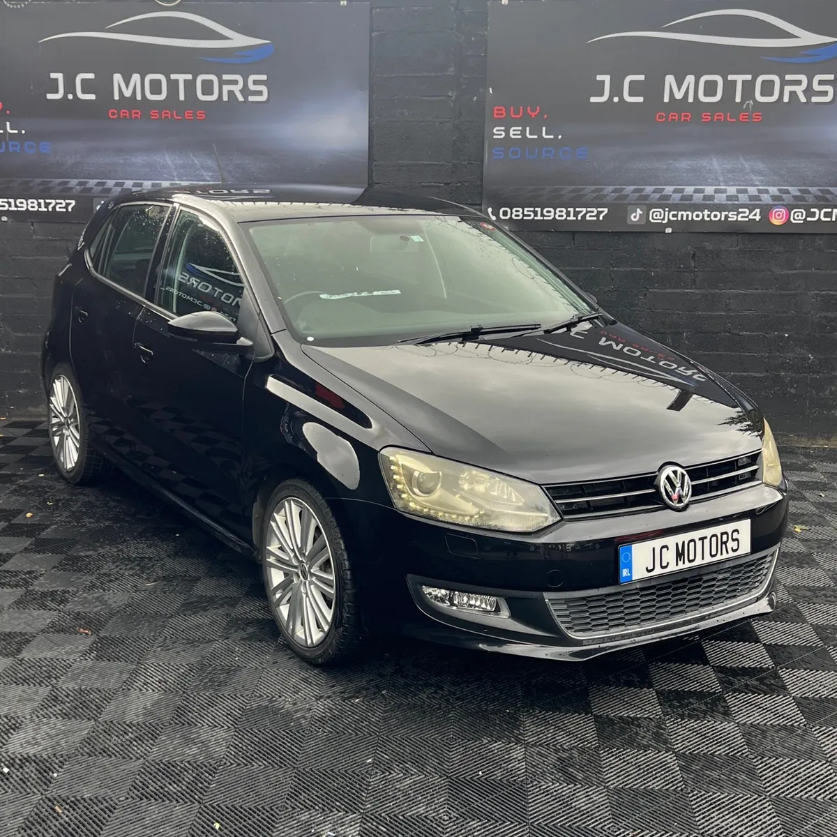 2012 VW Polo (Low KM) - Image 1