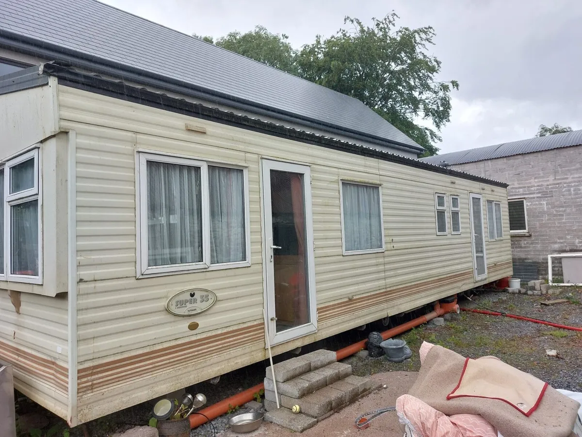 Mobile home - Image 1