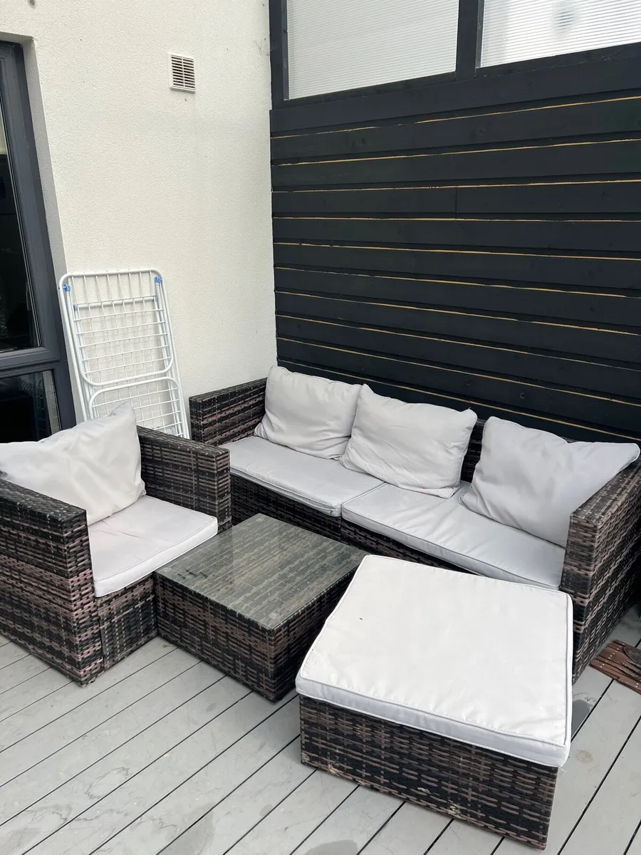 Rattan tree 5 seater patio set with table & cover