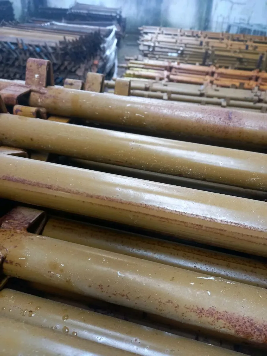 Scaffolding and planks for sale - Image 4