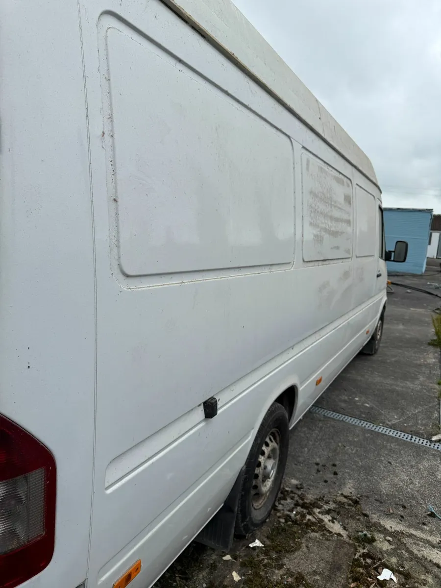 Mercedes-Sprinter 2004 - Image 1