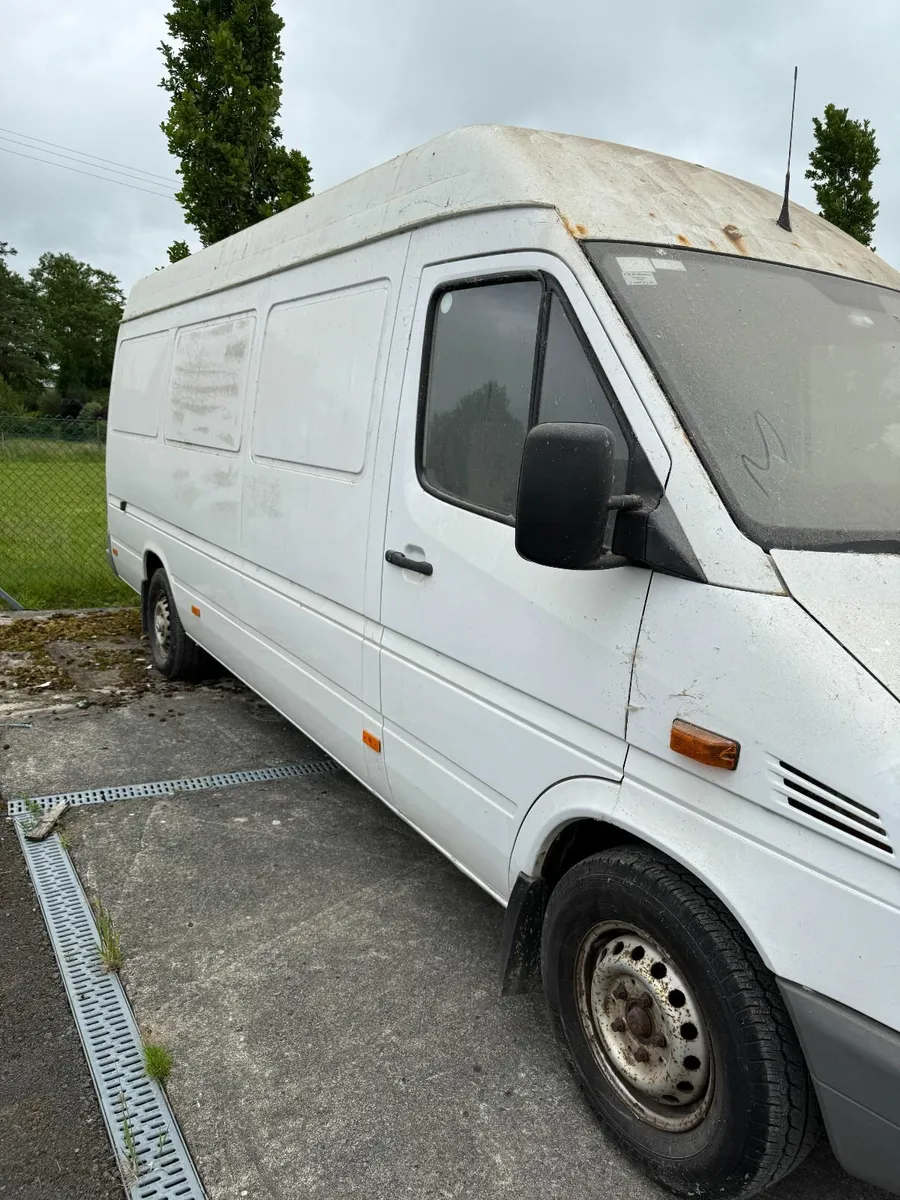 Mercedes-Sprinter 2004 - Image 4