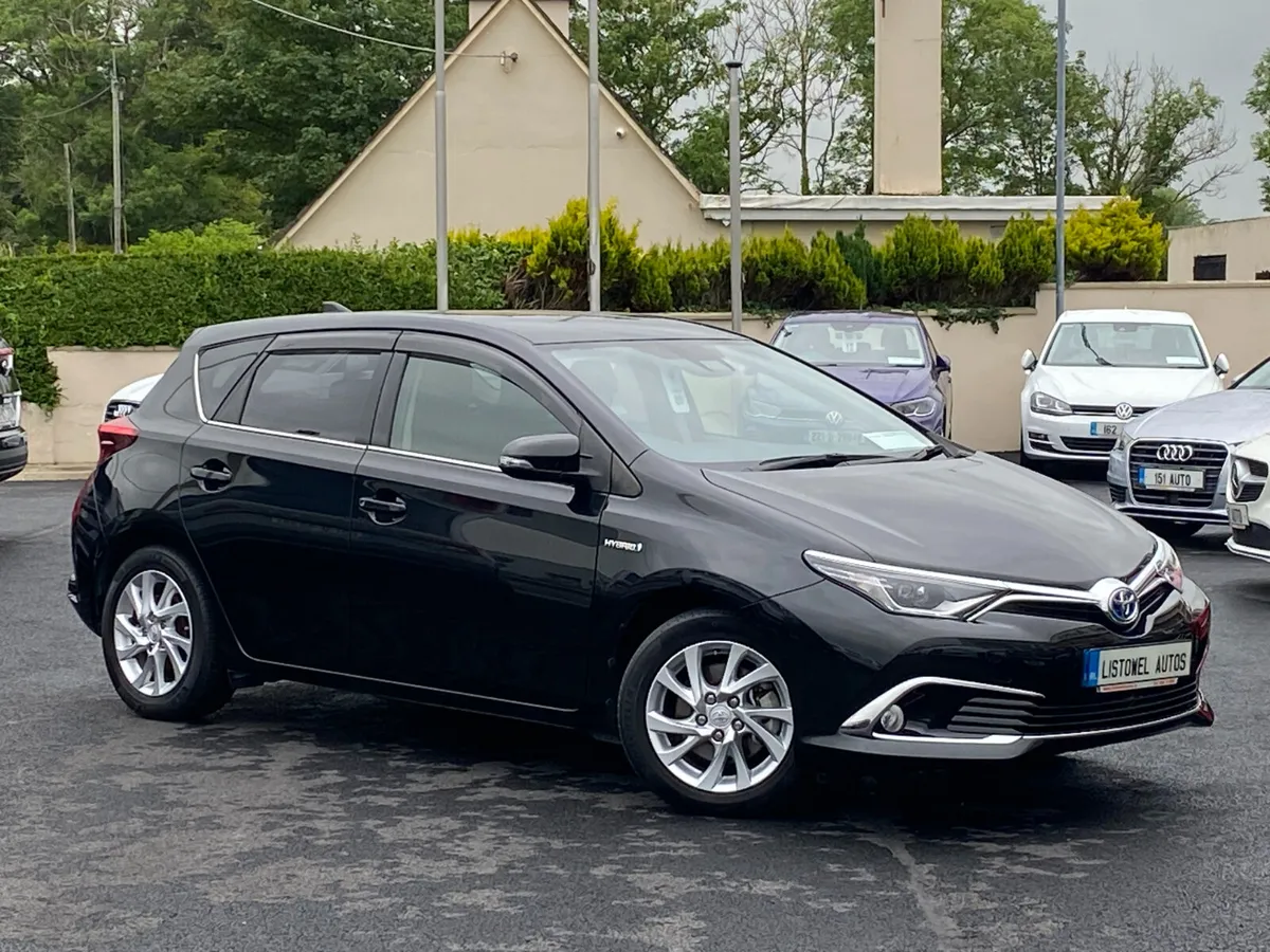181 TOYOTA AURIS 1.8  SELF-CHARGE HYBRID - Image 2