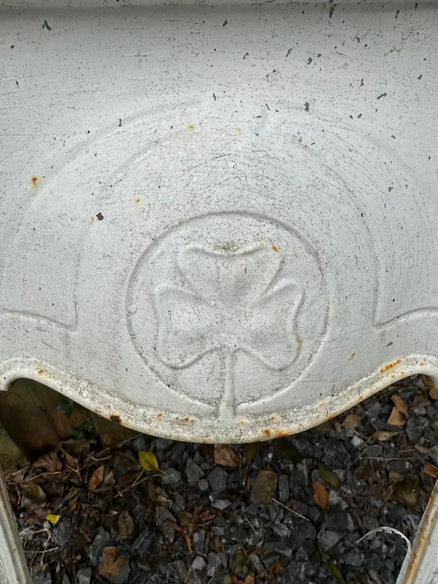 Old Fireplace Surround (CastIron) - Image 3