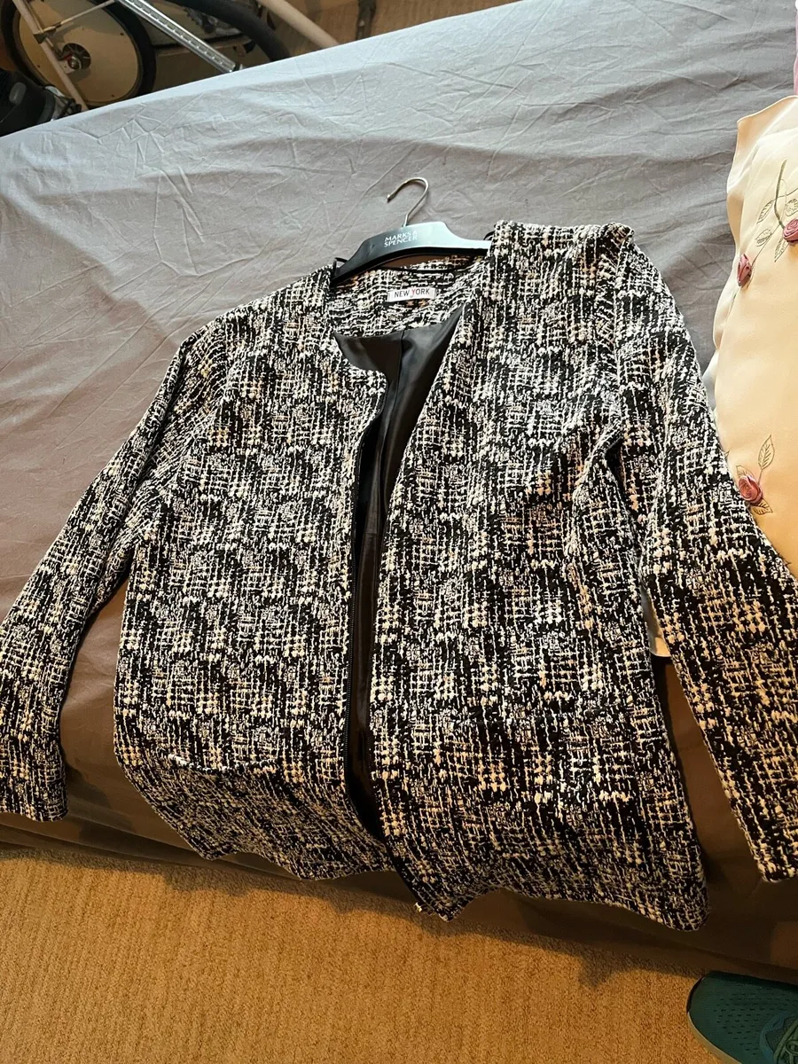 Woman’s clothes - Image 4