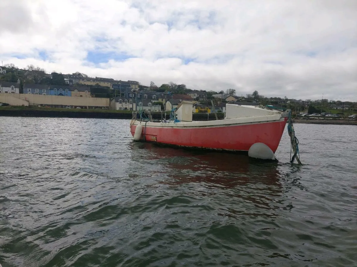 21 fishing boat - Image 2