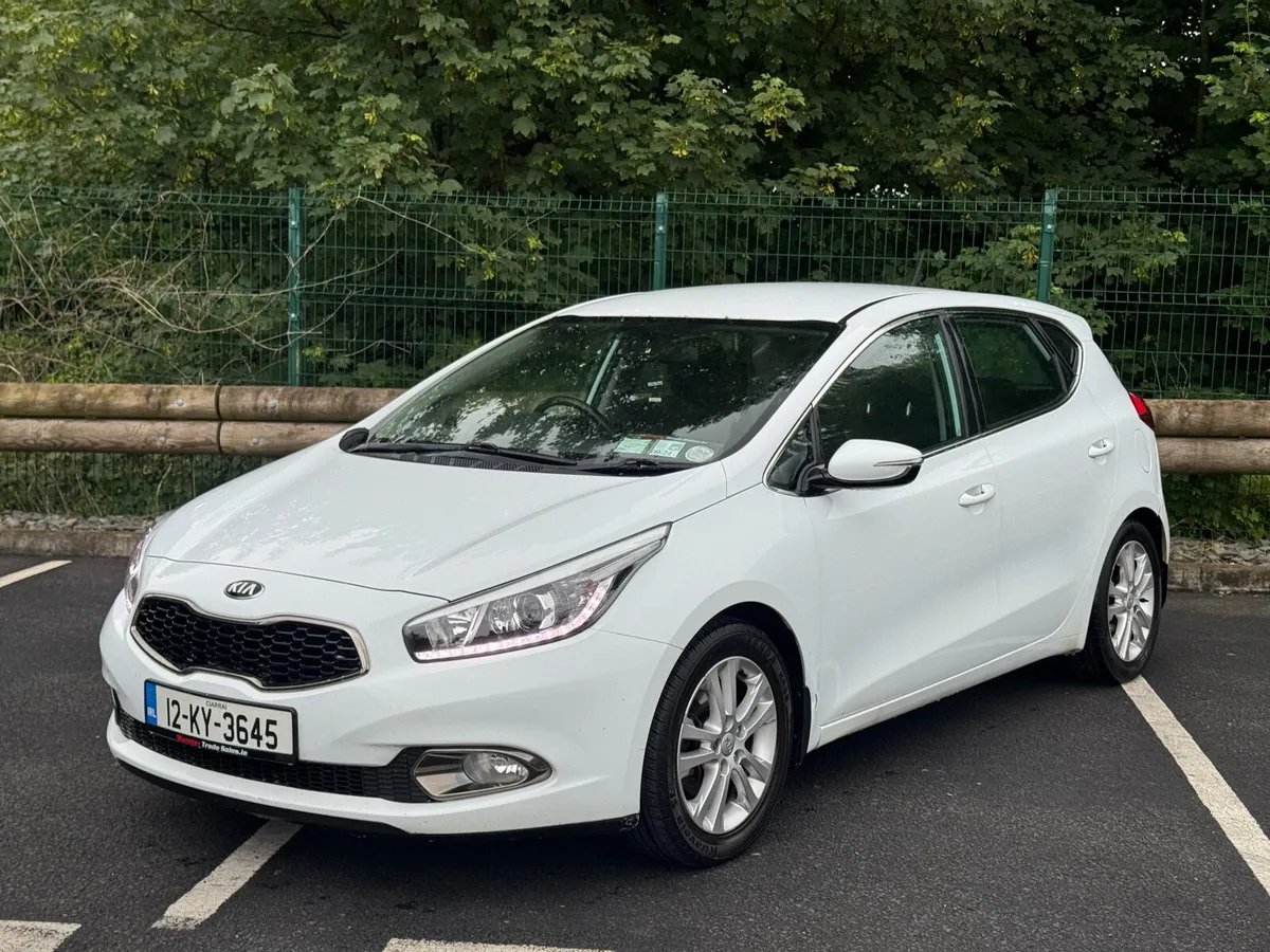 Kia Ceed 2012 1.6 diesel - Image 1