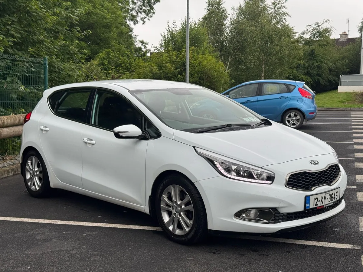 Kia Ceed 2012 1.6 diesel - Image 3