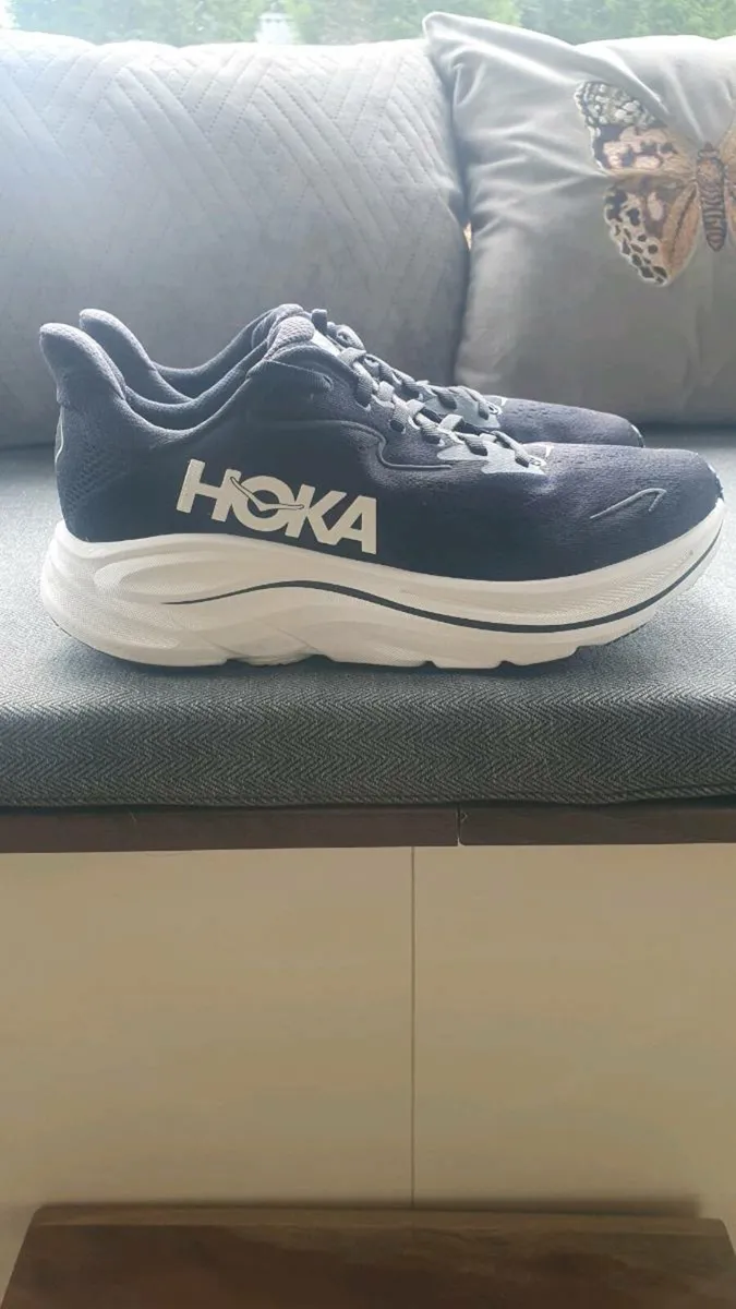 HOKA Clifton 10 - UK 7 - Image 1