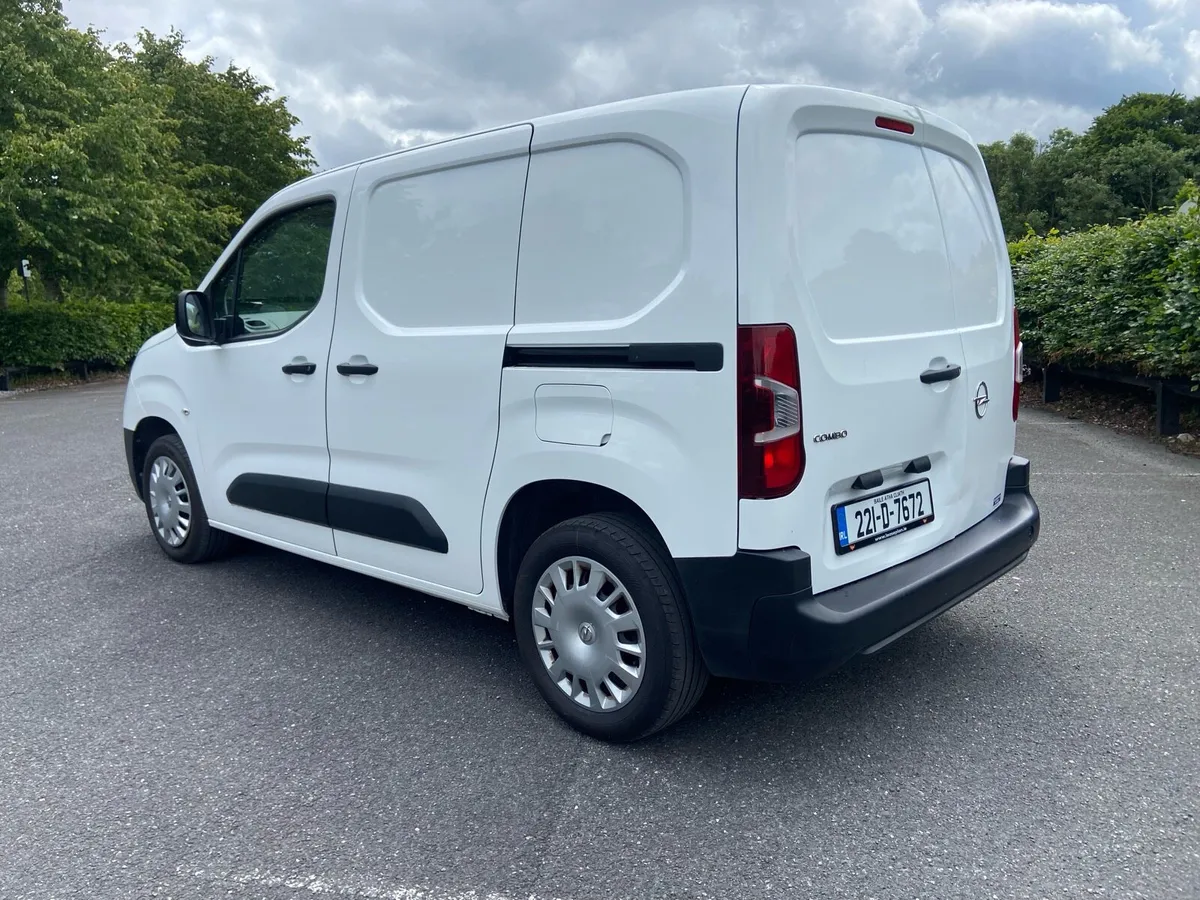 Opel Combo 2022 - Image 3
