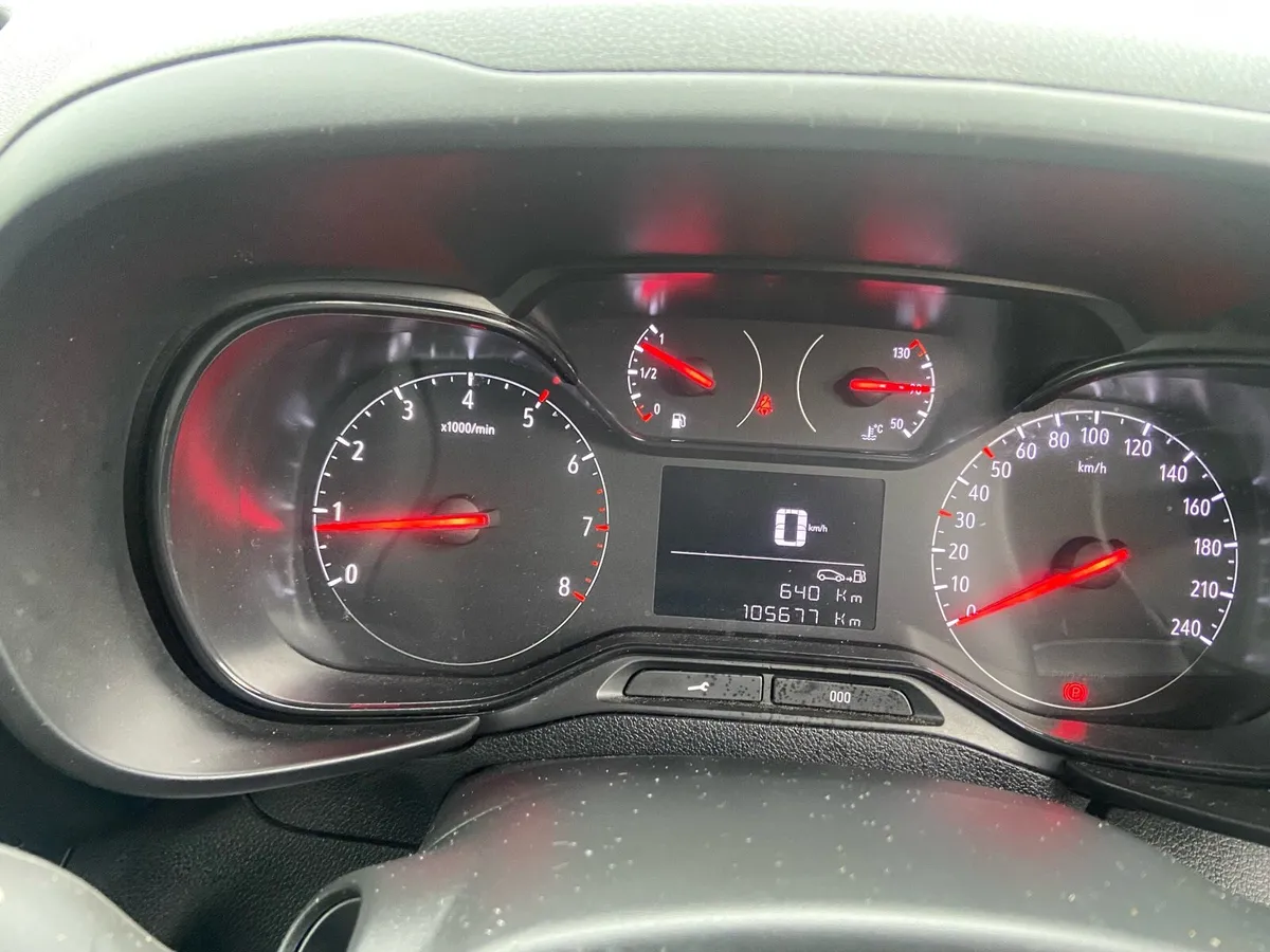 Opel Combo 2022 - Image 3