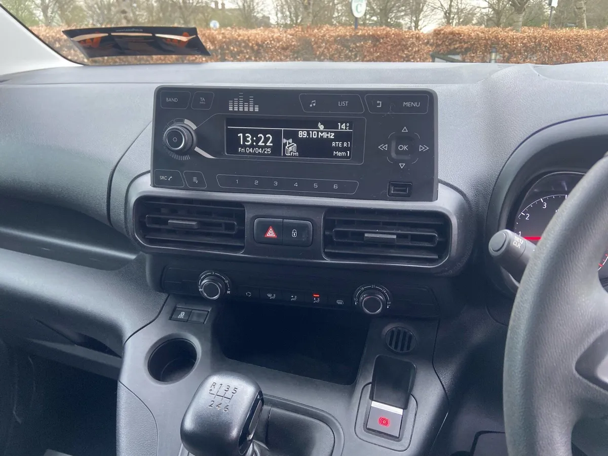 Opel Combo 2022 - Image 4
