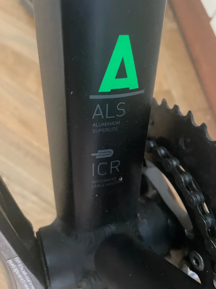 Cube Attain Road Bike - Image 3