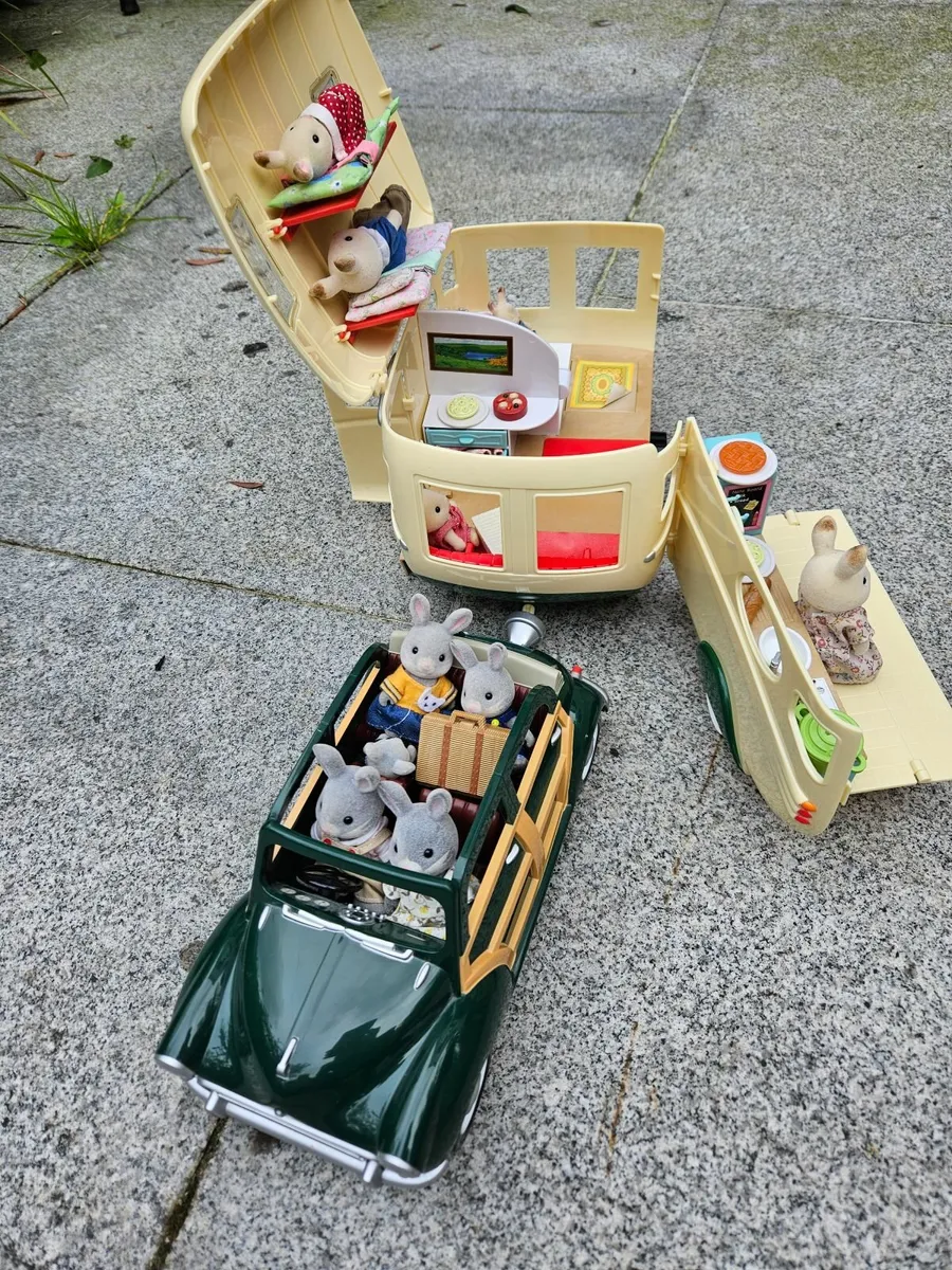 Sylvanian Families Caravan and Car - Image 2