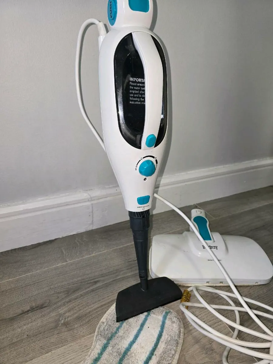 Beldray steam mop and window glass cleaner - Image 2