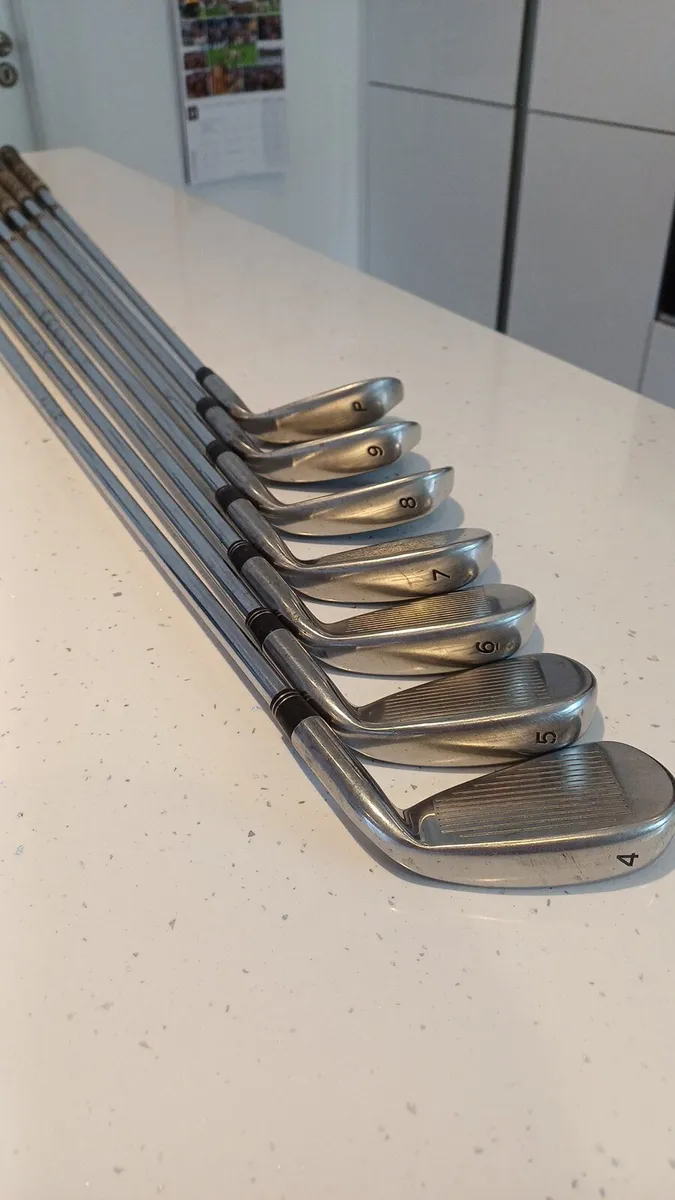 Taylormade R7 left handed irons - Image 4