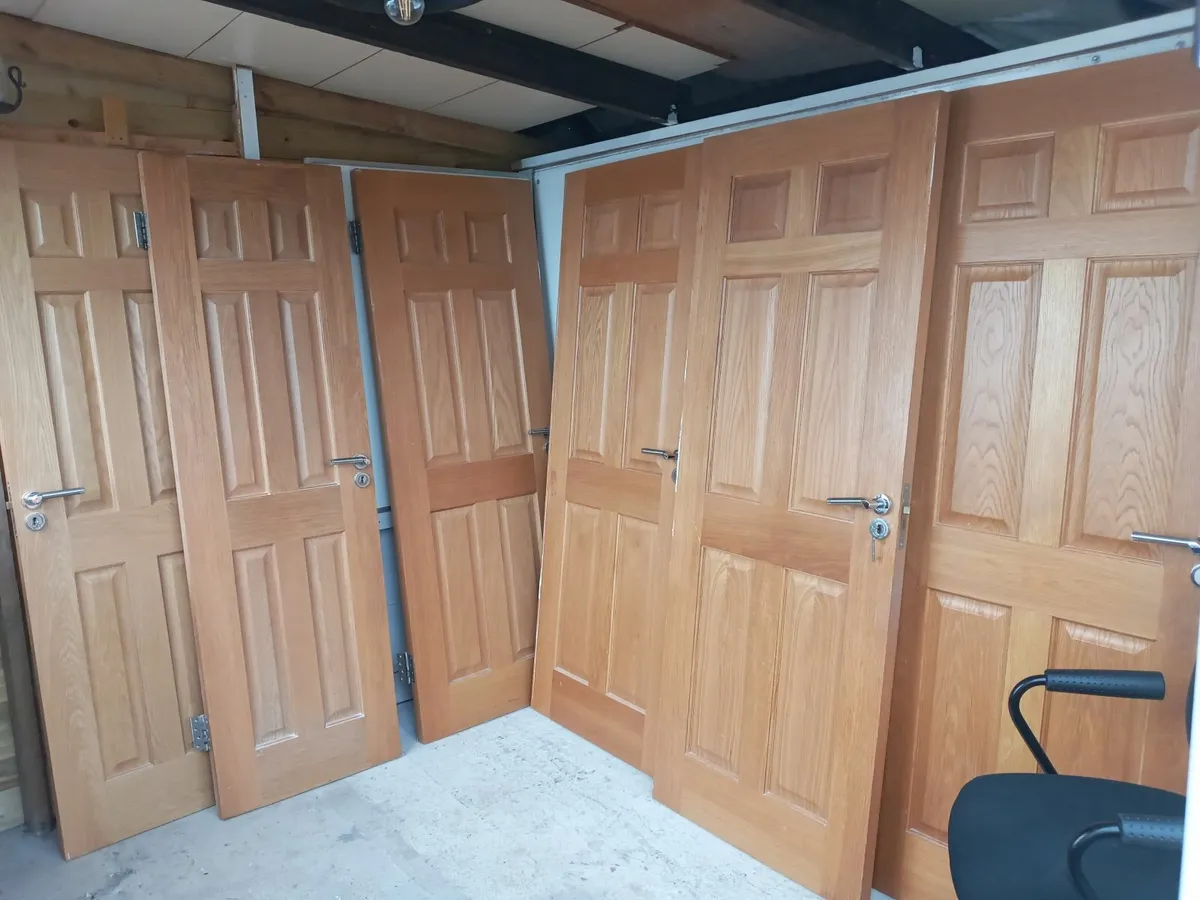 Delivery - 6 x Solid Oak Doors with Handles - Image 3