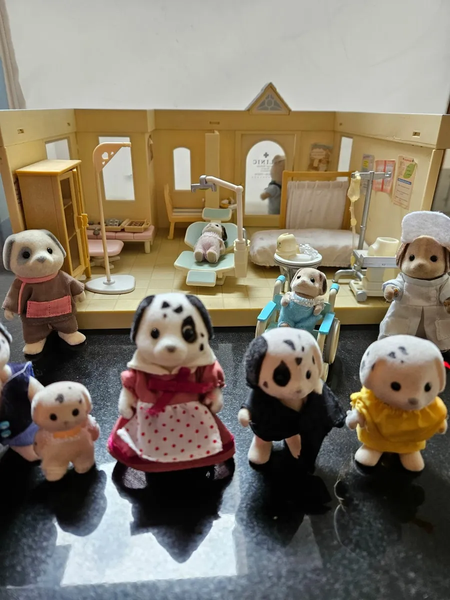 Sylvanian Families Clinic - Image 2