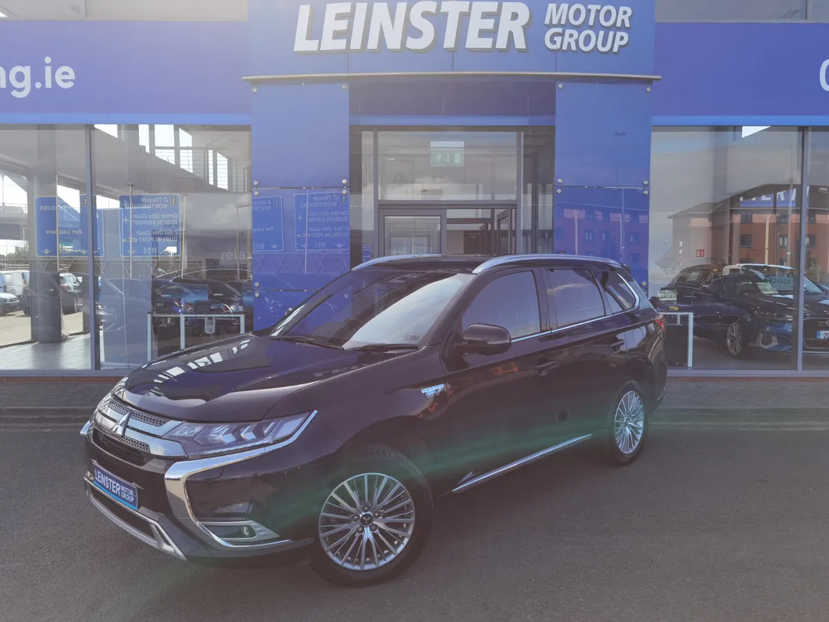 MITSUBISHI OUTLANDER 2.4 EXCEED PHEV - Image 1