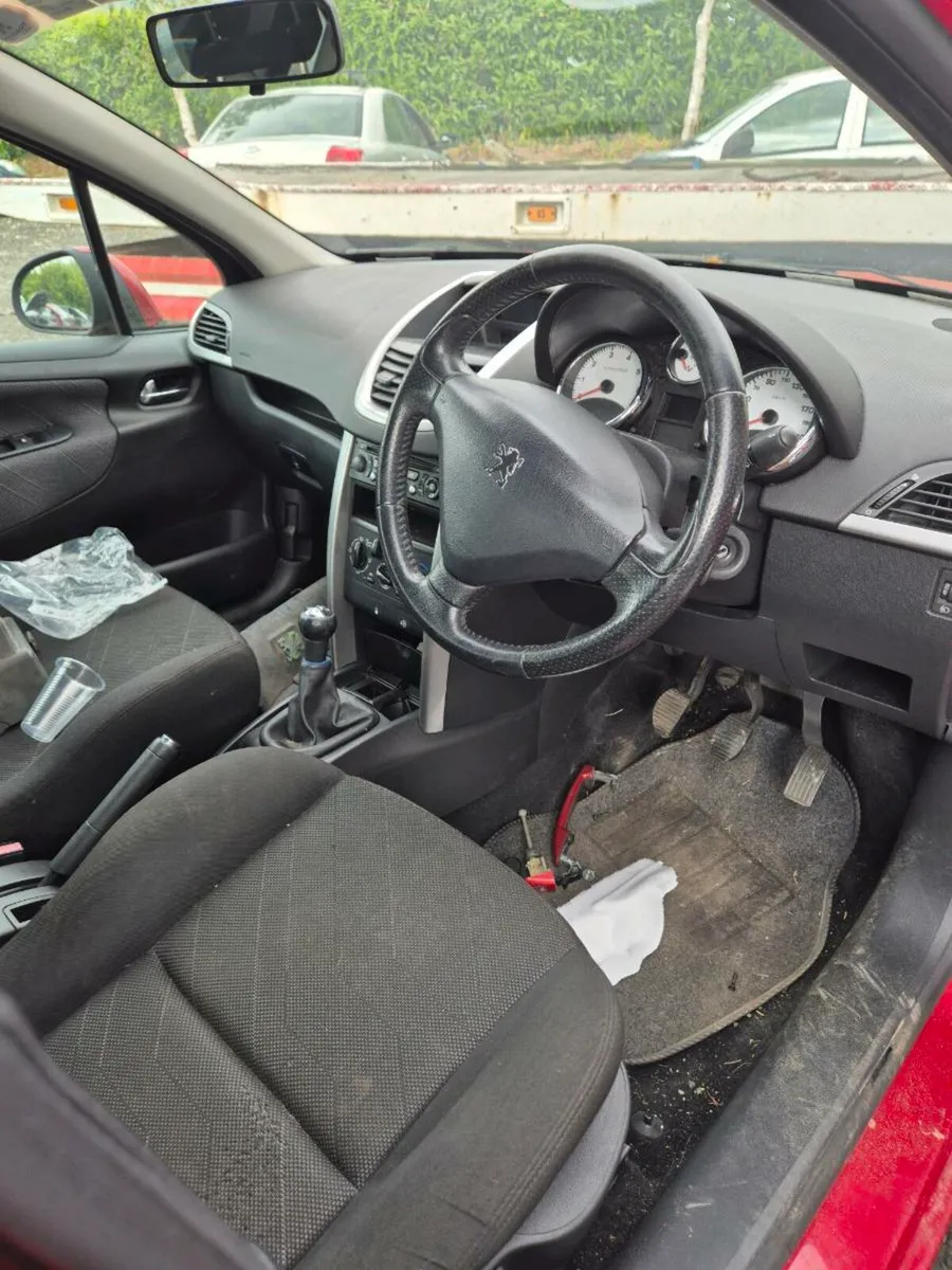 Peugeot 207 - Breaking only - Image 3