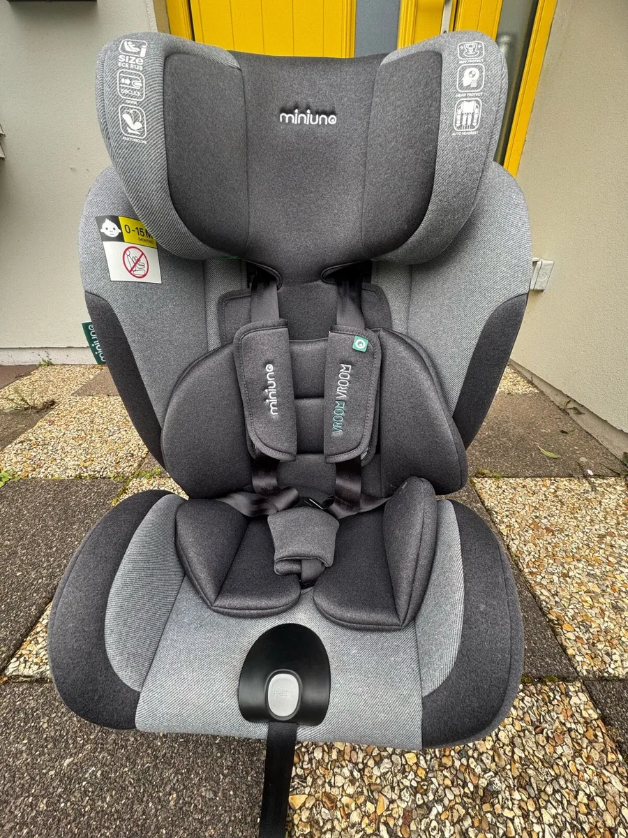 Miniuno Isofix Car seat - Image 1