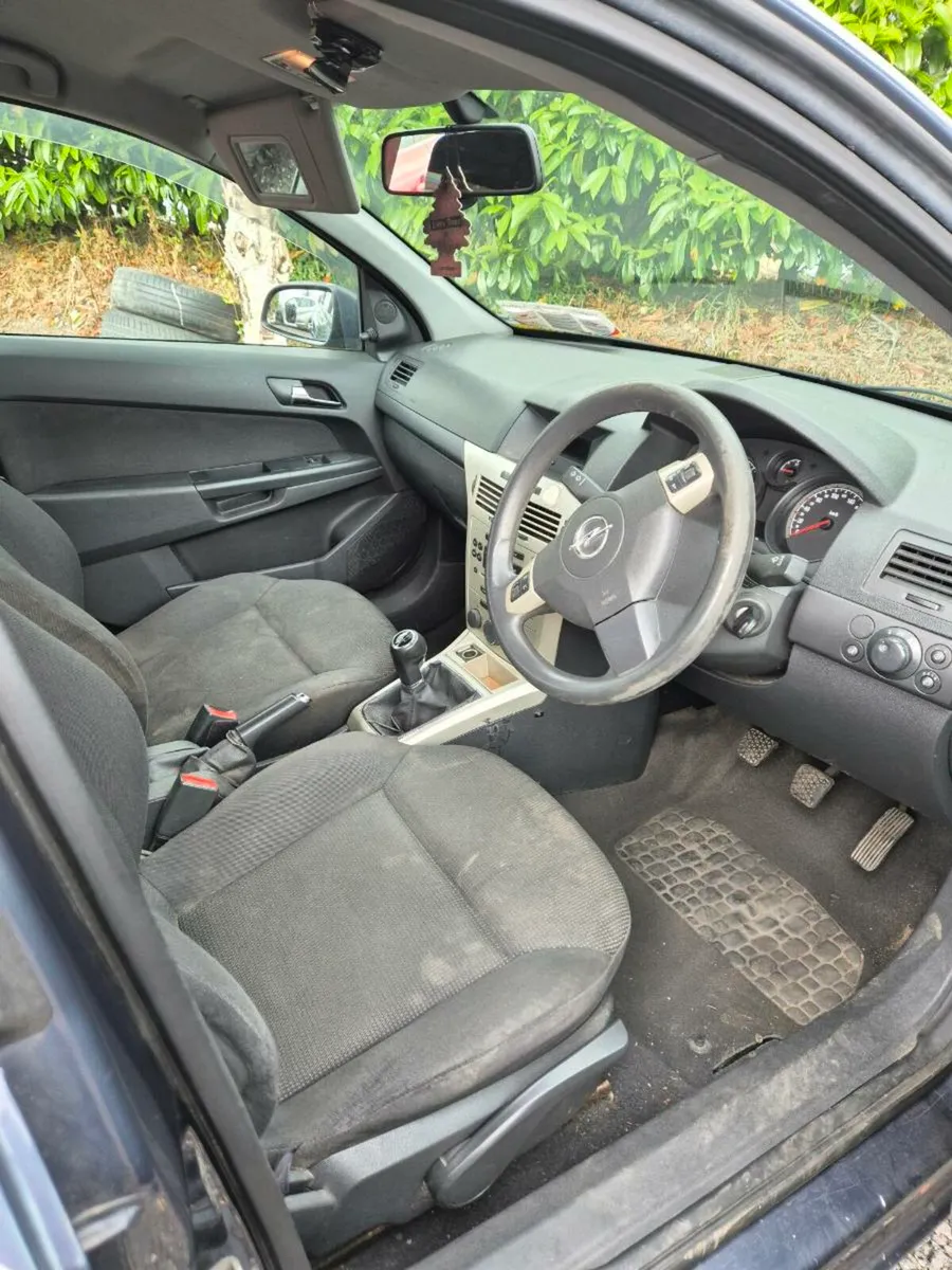 Opel Astra - Breaking only - Image 3