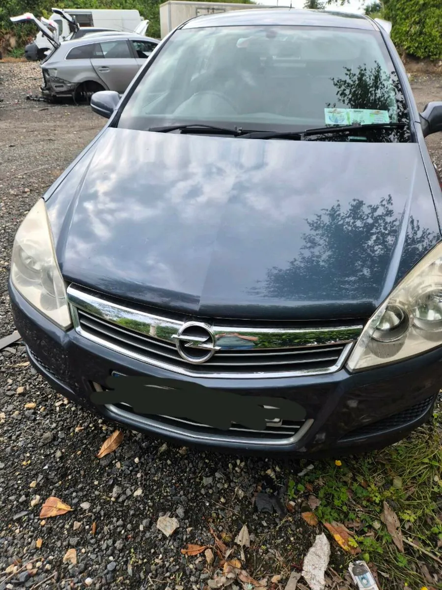 Opel Astra - Breaking only - Image 1
