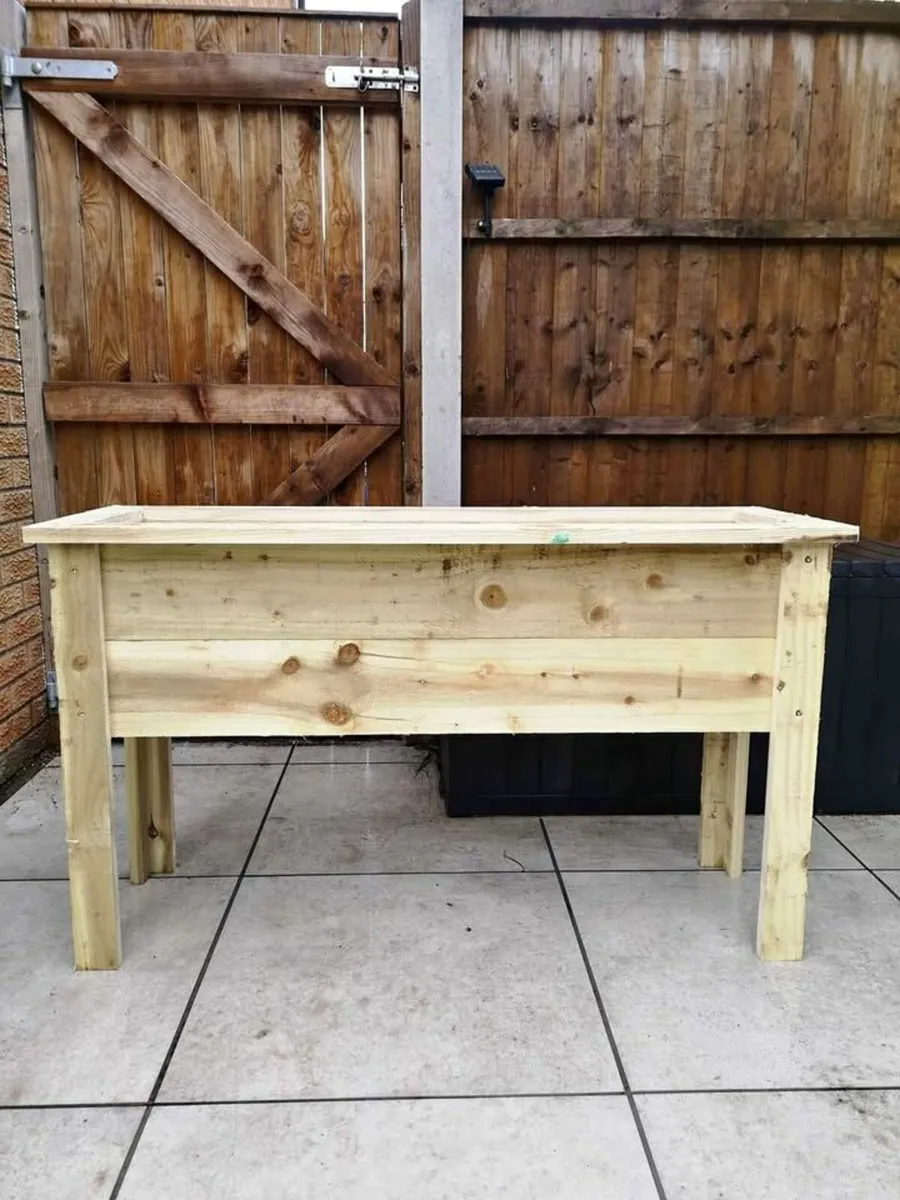 Square Wooden Flower/Vegetable Planter - Image 2