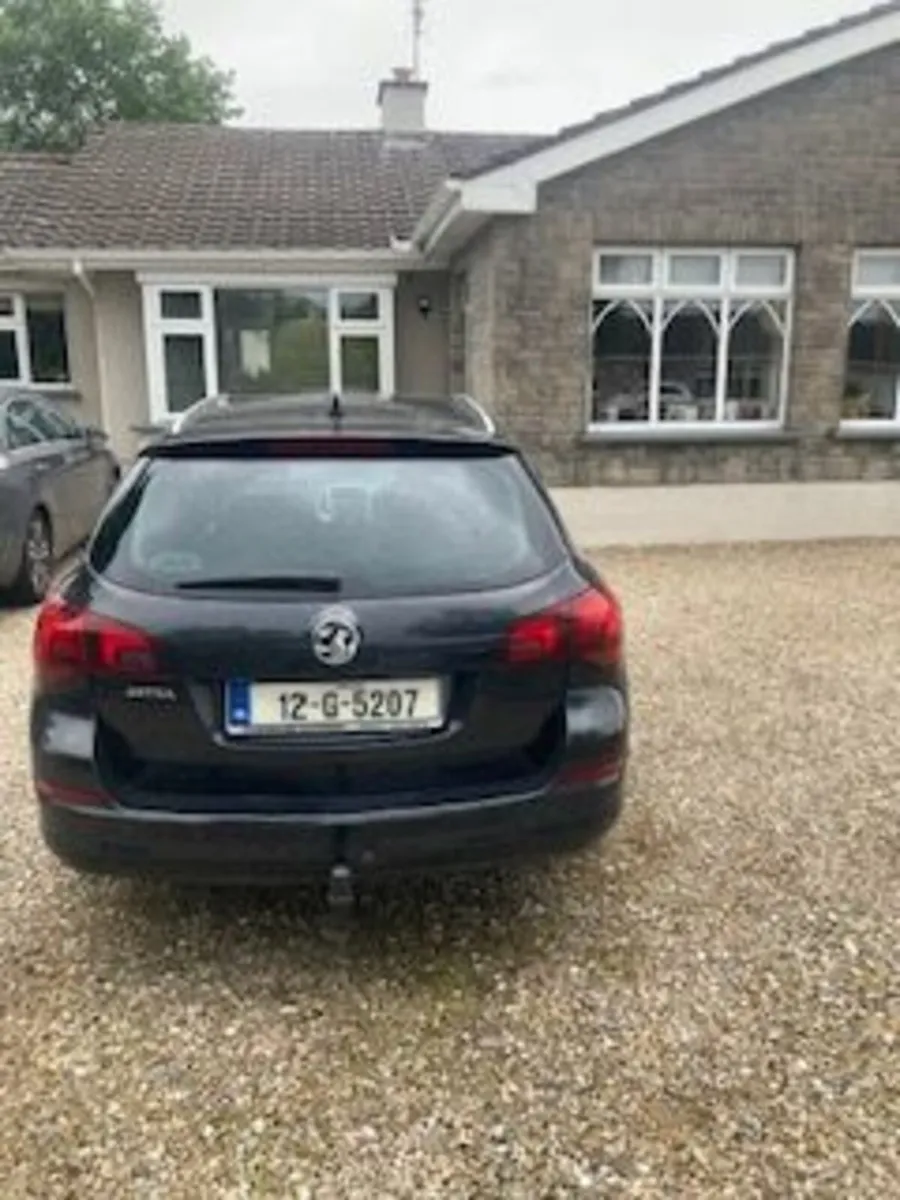 Vauxhall Astra 2012 - Image 3