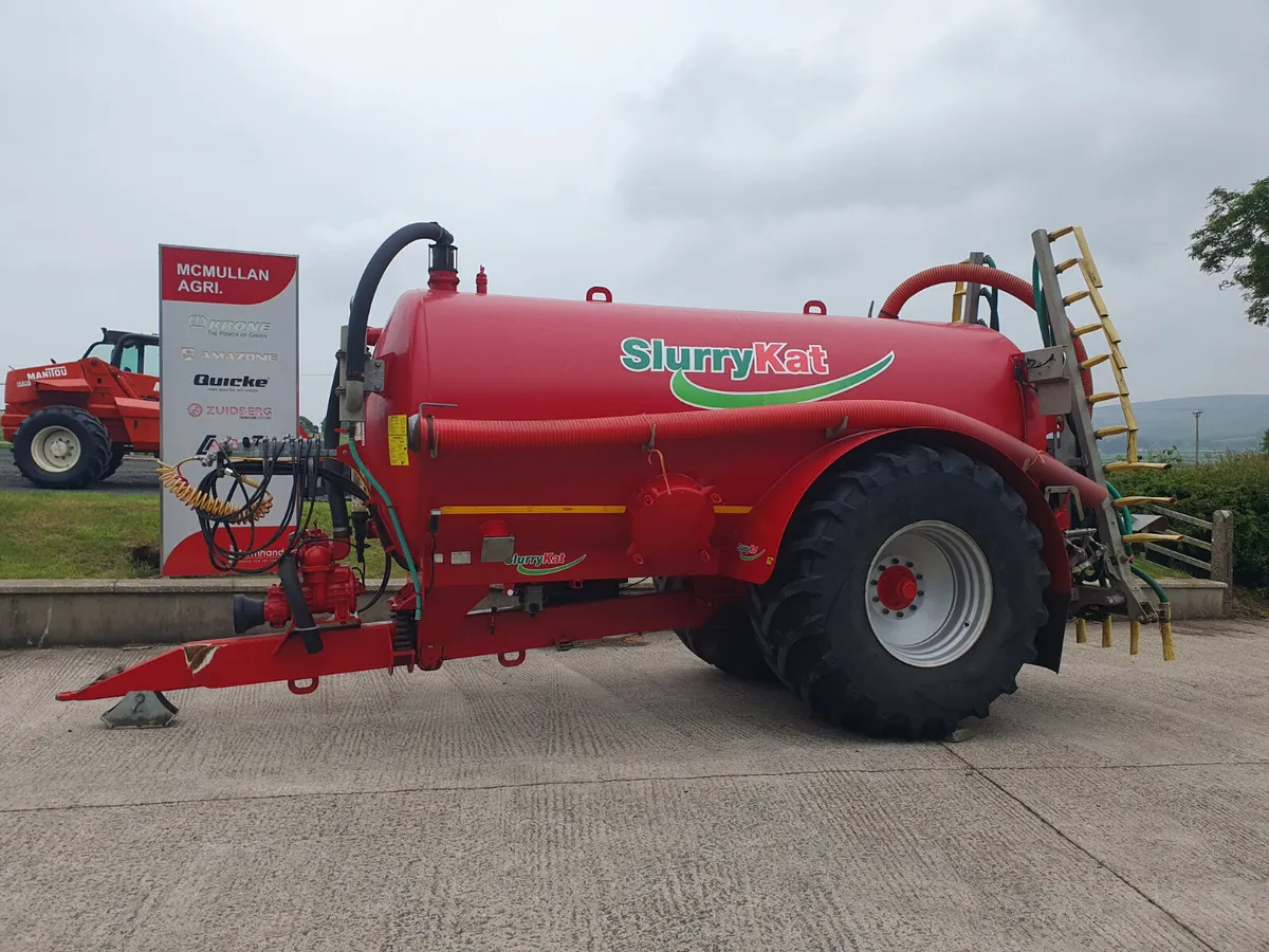 2020 SlurryKat 2250 c/w 7.5m Dribble Bar - Image 1