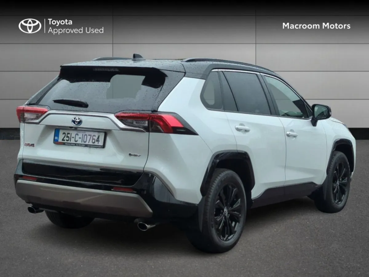 Toyota Rav4 2.5 Litre Hybrid - Image 2