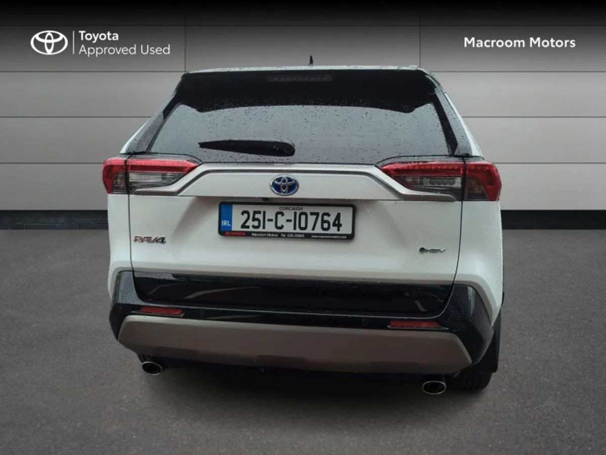 Toyota Rav4 2.5 Litre Hybrid - Image 4