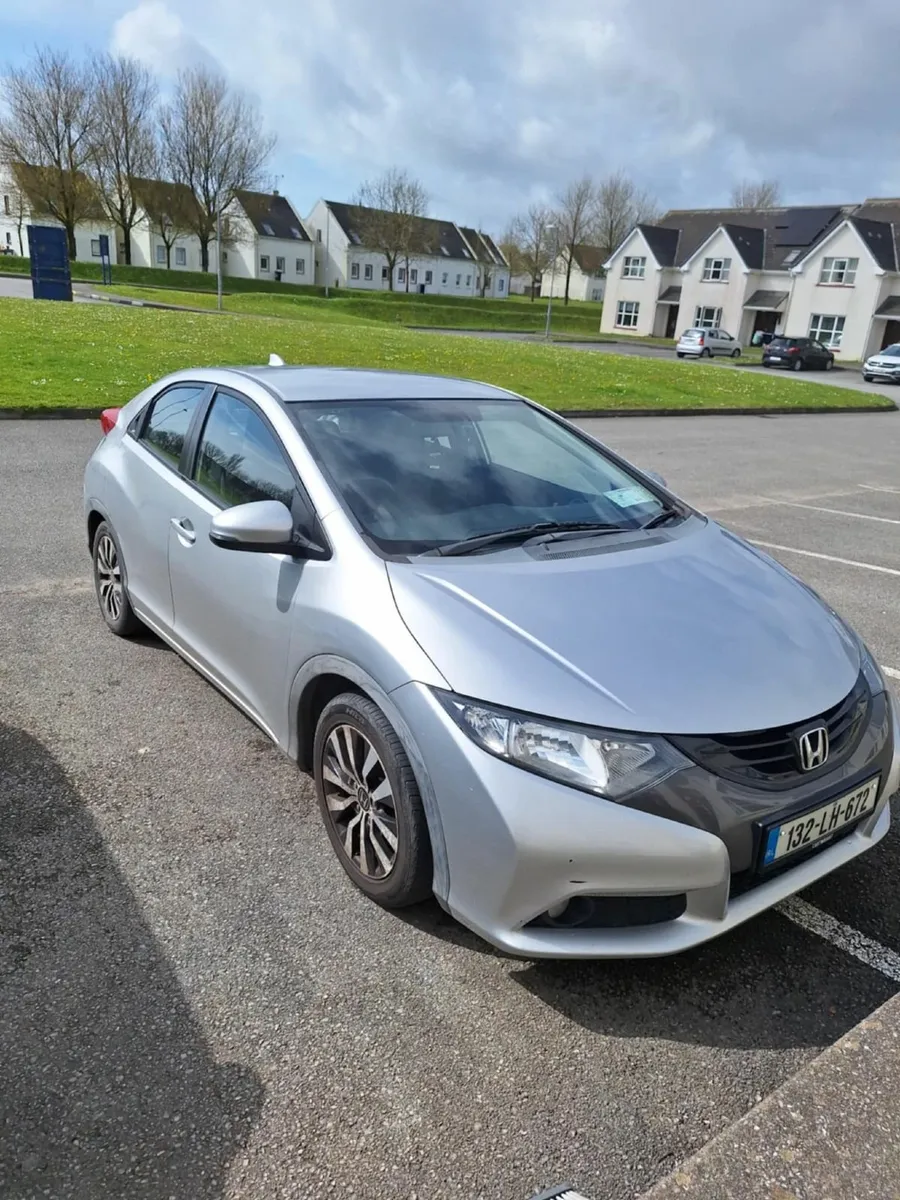 Honda Civic 2013 - Image 1