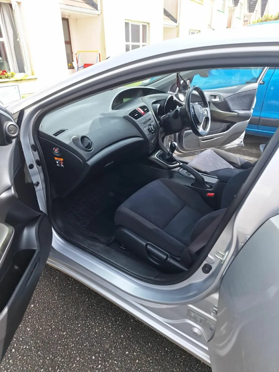 Honda Civic 2013 - Image 3