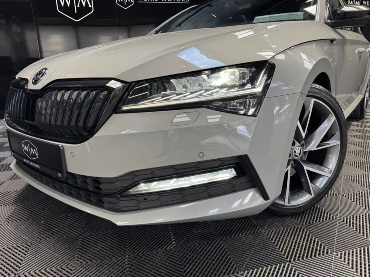 Skoda Superb SUPERB SPT 2.0TDI 150HP DSG - Image 3