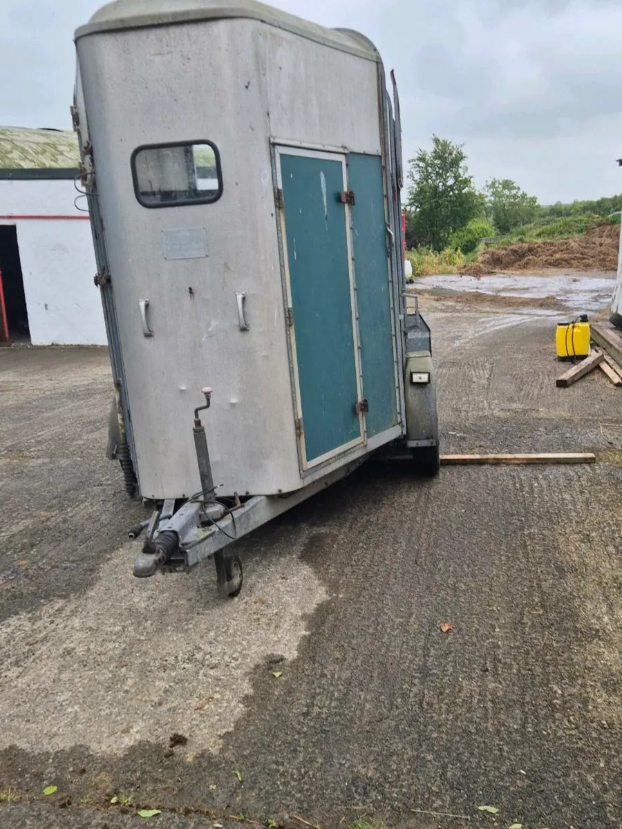 Horsebox - Image 1