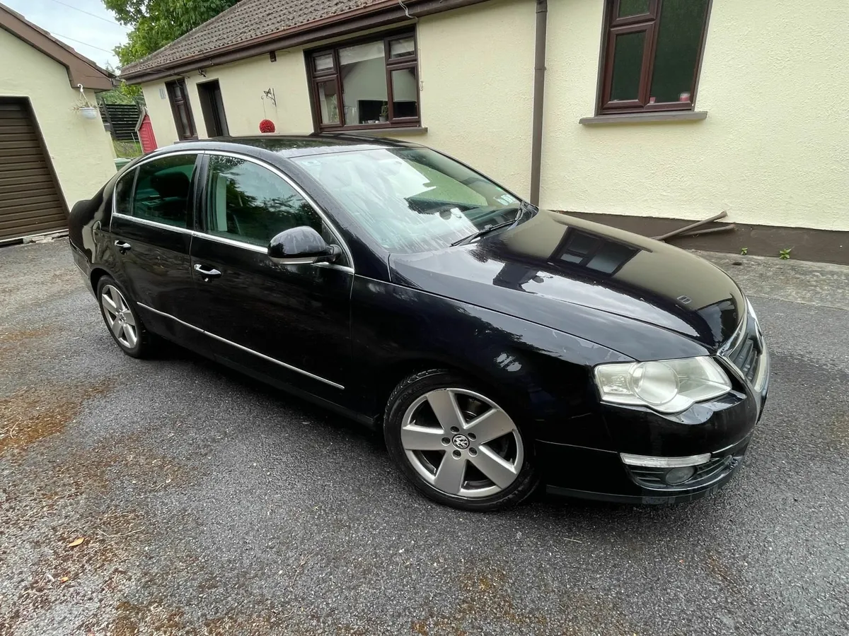 Volkswagen Passat 2009 Automatic - Image 1