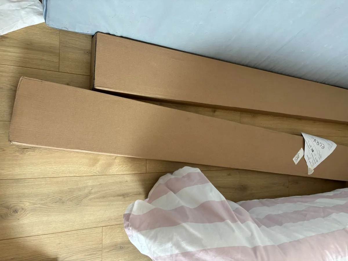 3 Ikea Neiden beds - Image 2