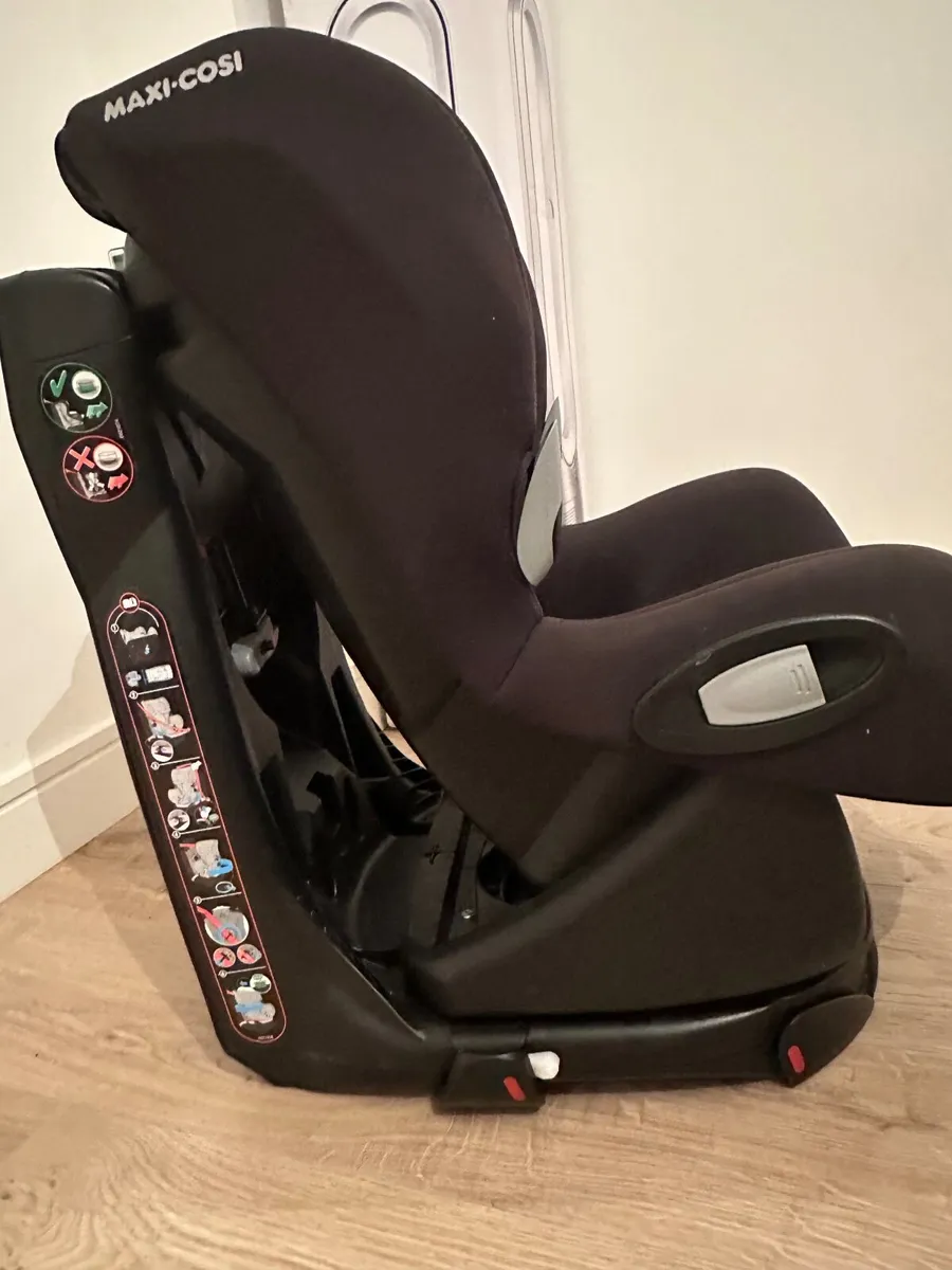 Car seat - Image 2