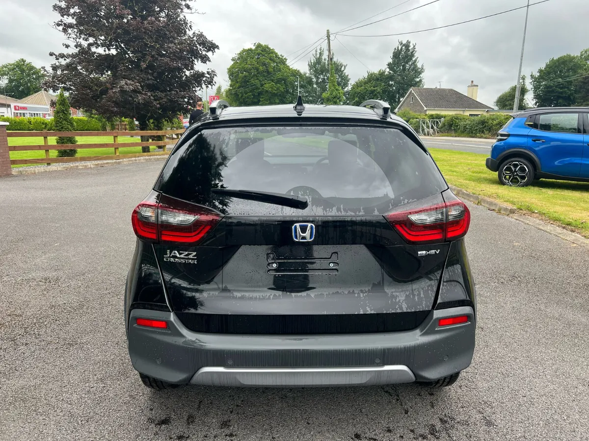 Honda Jazz Crossstar Advance 2025 - Image 4