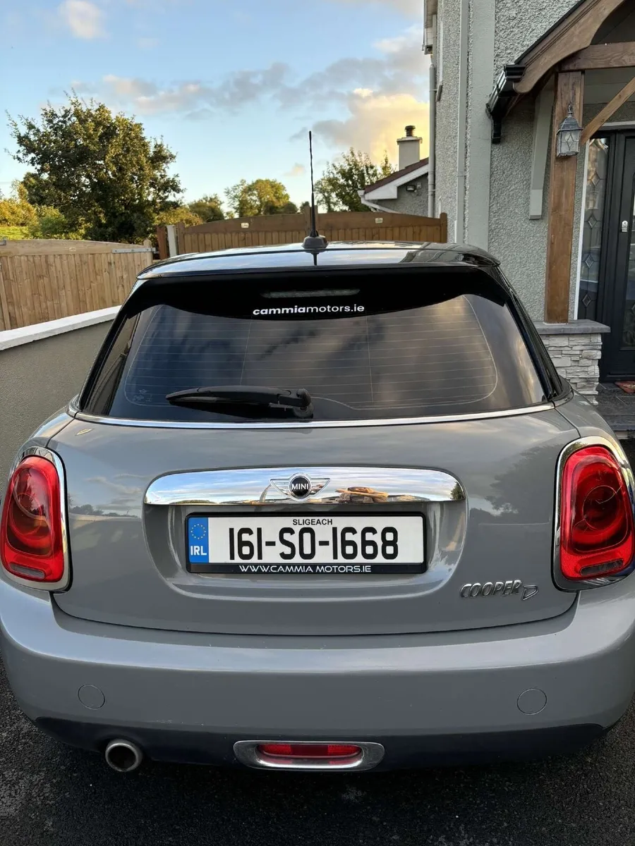 Mini Cooper 2016 - Image 1