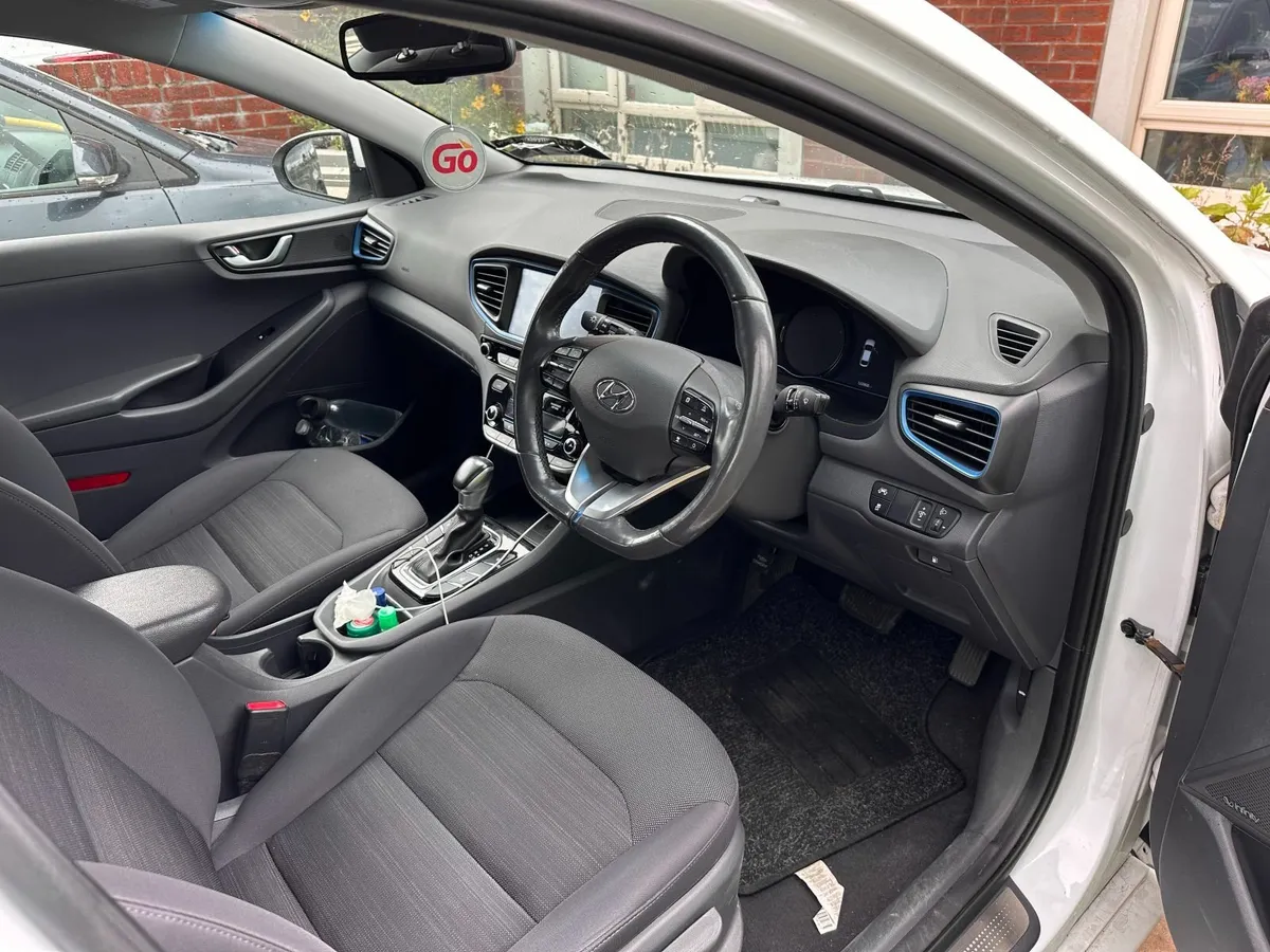 Hyundai IONIQ 2017 - Petrol-Hybrid - Image 3