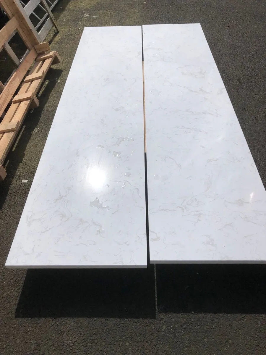 Quartz worktops - Image 1